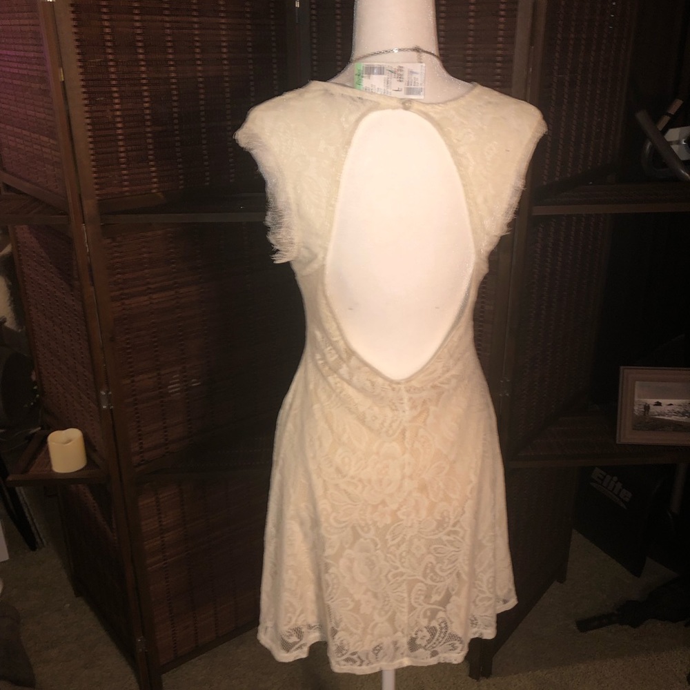 Boho lace detail backless dress
